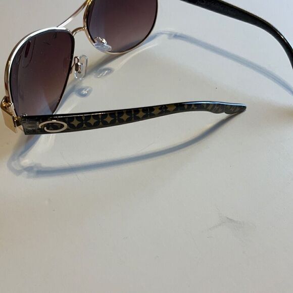 Oscar de la Renta Frames - Picture 5 of 5